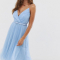 Babyblauwe midi-jurk met riem in tule