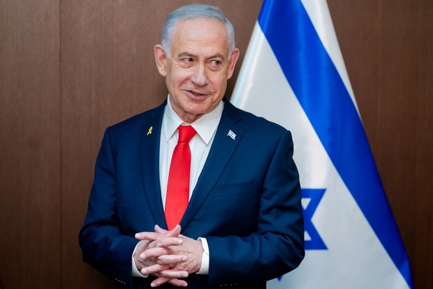 Opschudding in Israël: Netanyahu zou gewaarschuwd zijn voor aanval van 7 oktober (Le Monde)