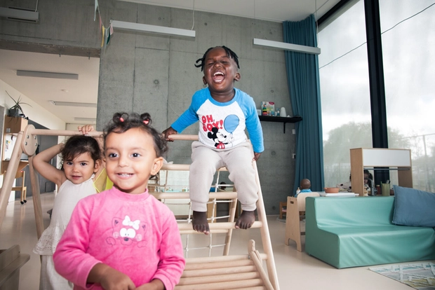 ‘Hoe meer subsidies, hoe beter de crèche’: dataonderzoek legt kwaliteitsverschillen in de Vlaamse kinderopvang bloot