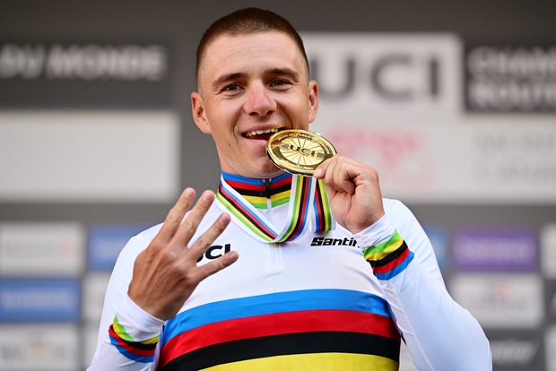 Nee, Remco Evenepoel is (nog) niet de beste tijdrijder ooit
