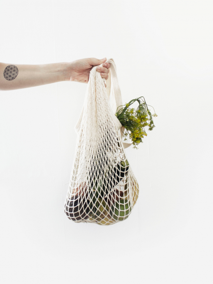 Prendre un sac en toile