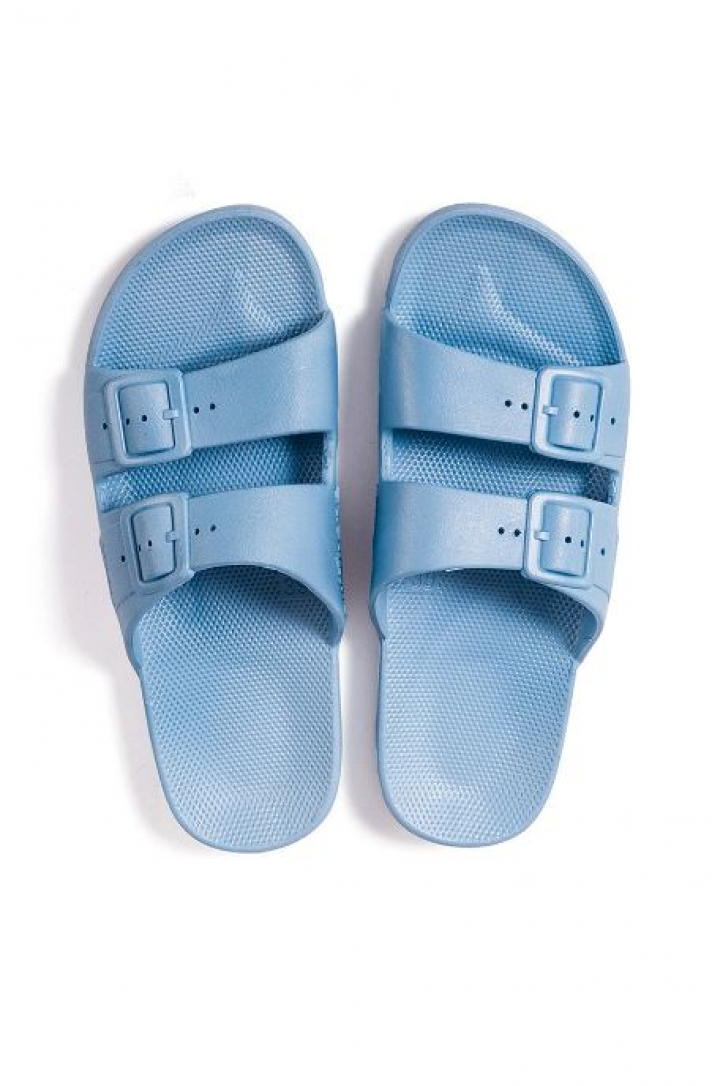 Vegan slippers