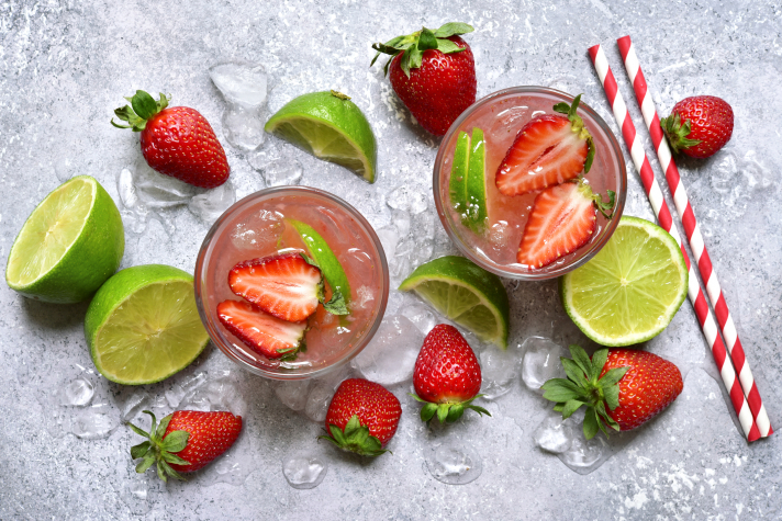 Limonade à la fraise et au basilic