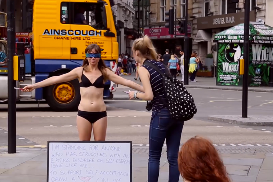 Anglaise nue