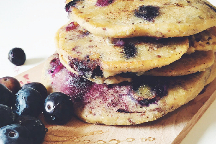 Tried & tested fluffy quinoa pancakes