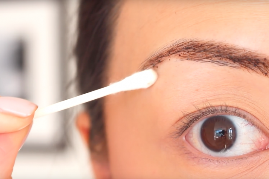 Diy Teindre Ses Sourcils Avec Du Cafe Et Du Chocolat