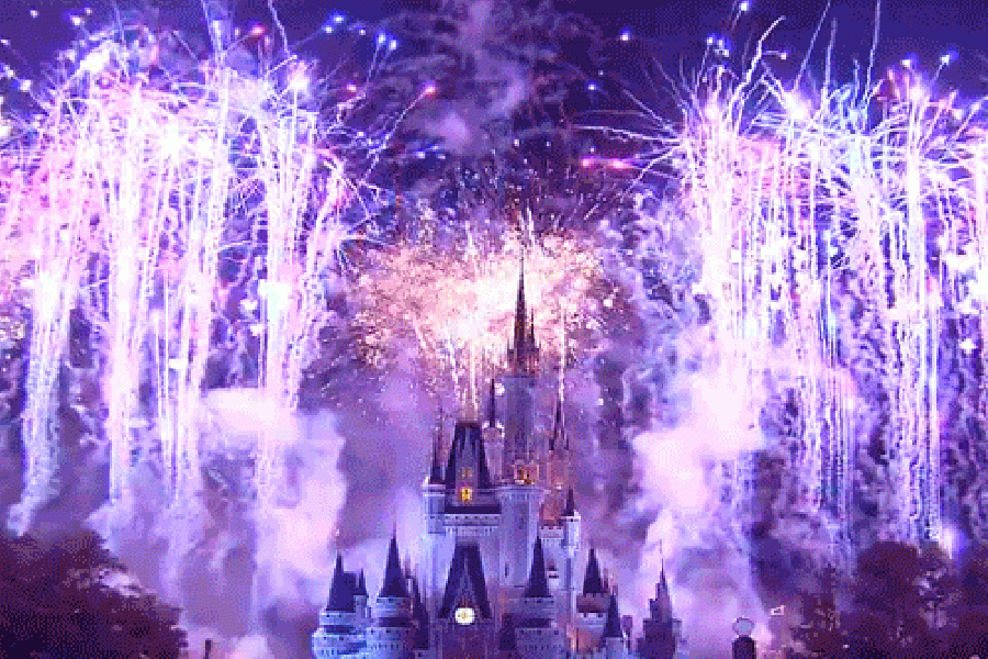 Pour ses 25 ans, Disneyland Paris donne un coup d'éclat à la parade