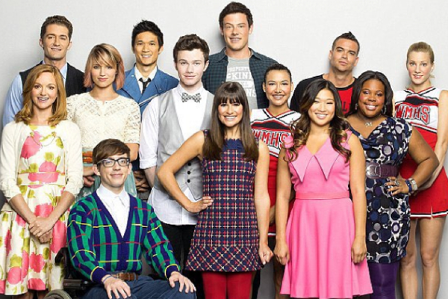 Glee acteurs dating in het echte leven online dating site voor 20-jarigen