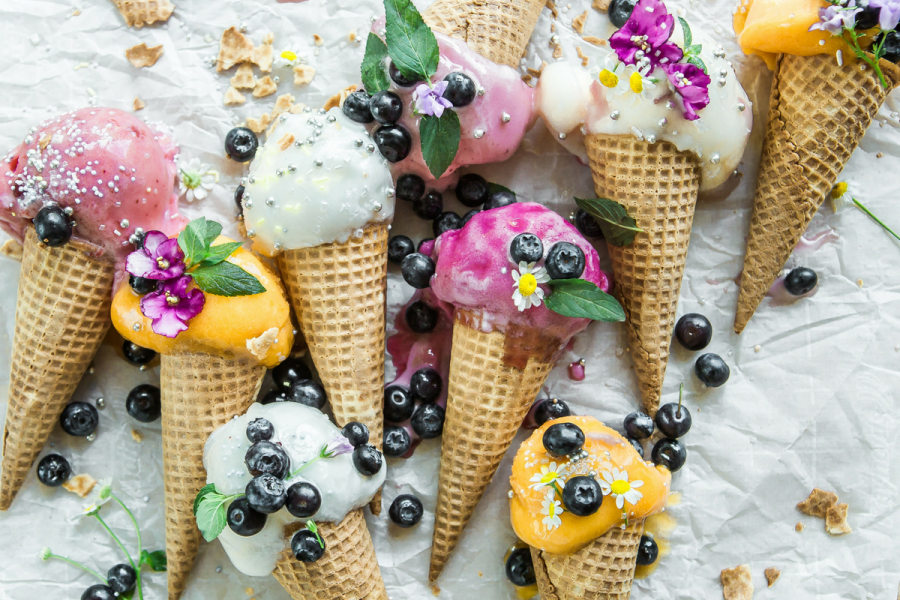 Voici pourquoi il ne faut pas manger le bout de son de glace