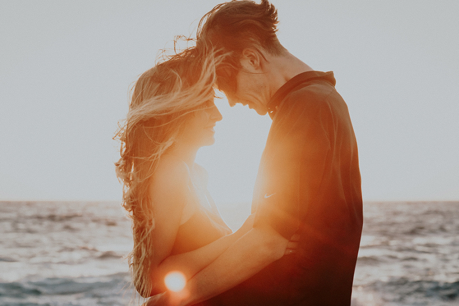 9 Tekenen Dat Hij Voor Altijd Van Je Zal Houden