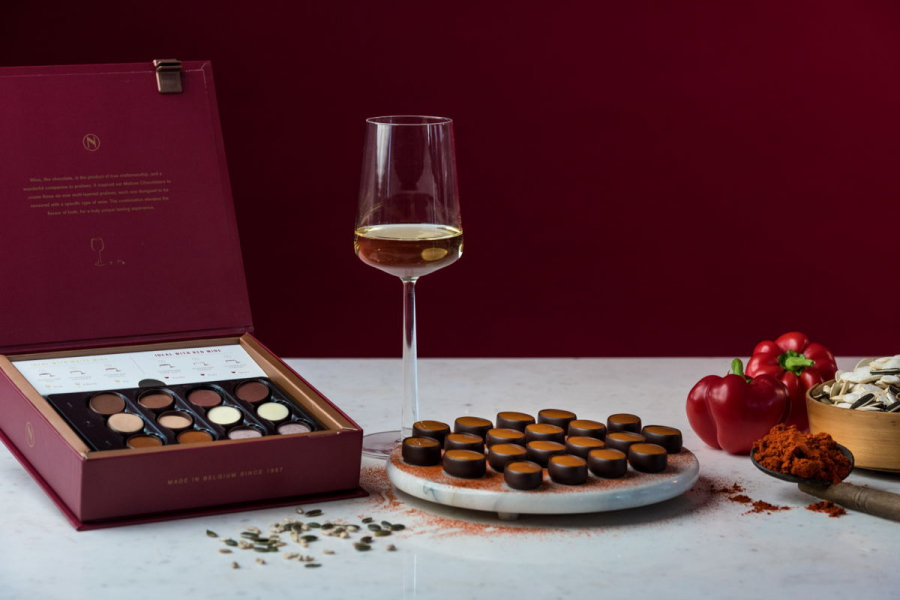 Neuhaus Sort Une Collection De Pralines A Deguster Avec Du Vin