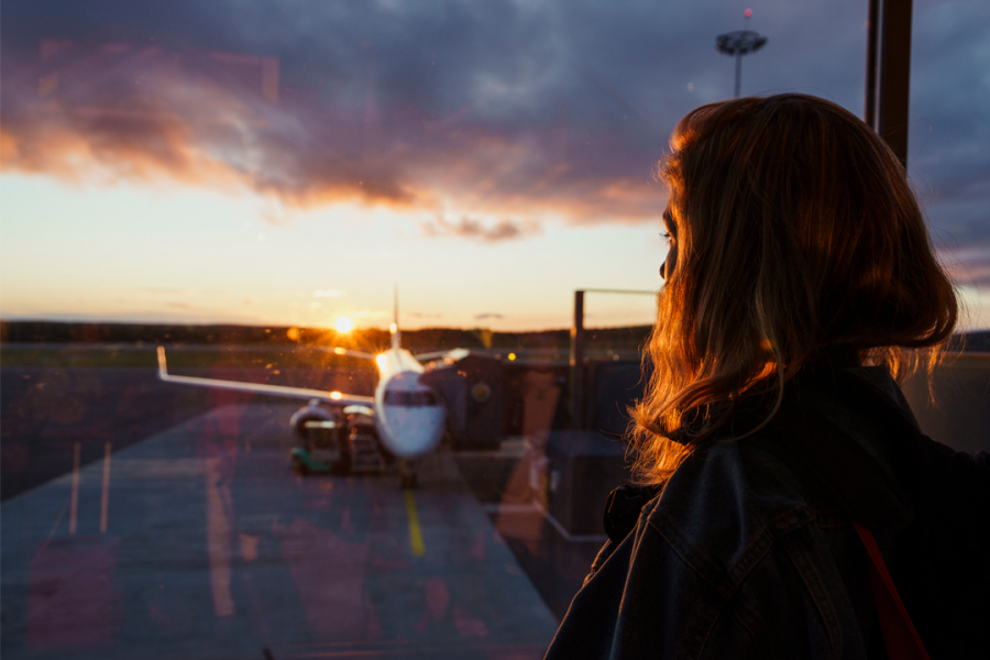 Romy Schneider – Alain Delon : l'amour à… l'aéroport