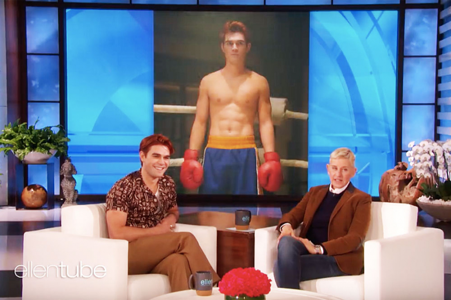 KJ Apa wordt bij Ellen DeGeneres opgeschrikt door �Archie KJ Apa wordt bij Ellen DeGeneres opgeschrikt door �Archie
