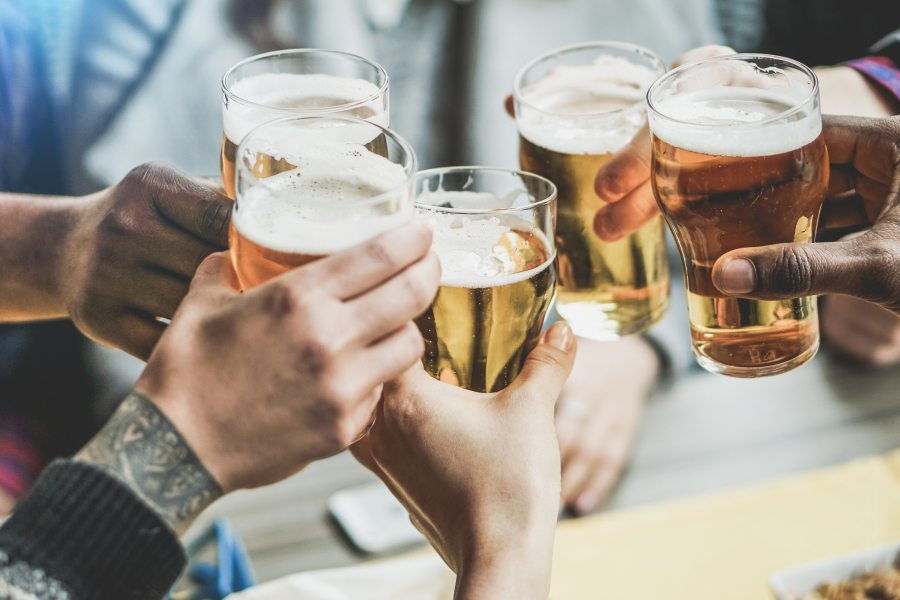 Jupiler Vous Offre 10 Bieres Si Vous Fetez Votre Anniversaire Pendant Le Confinement