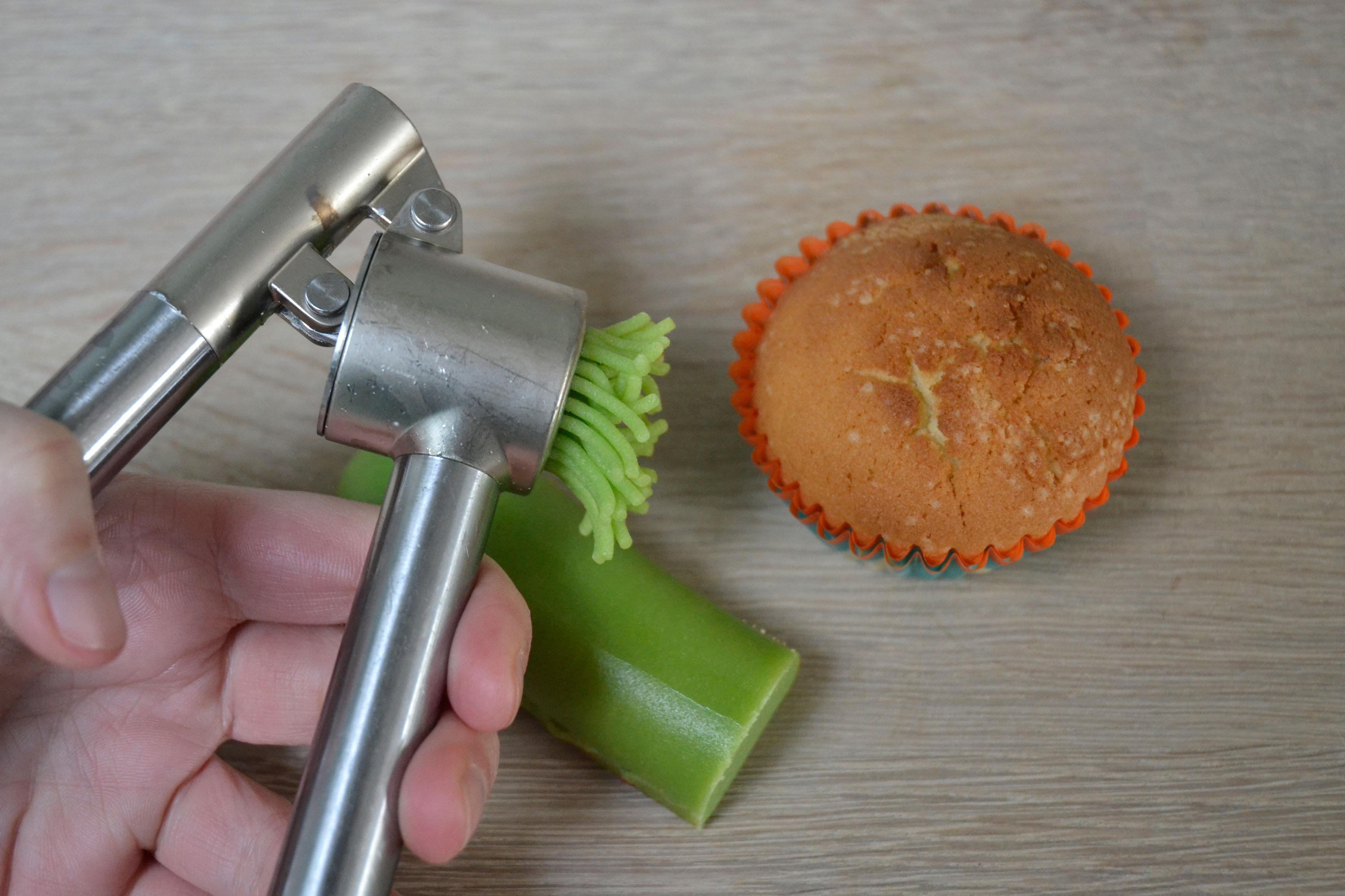 Faire un nid avec la pâte à sucre