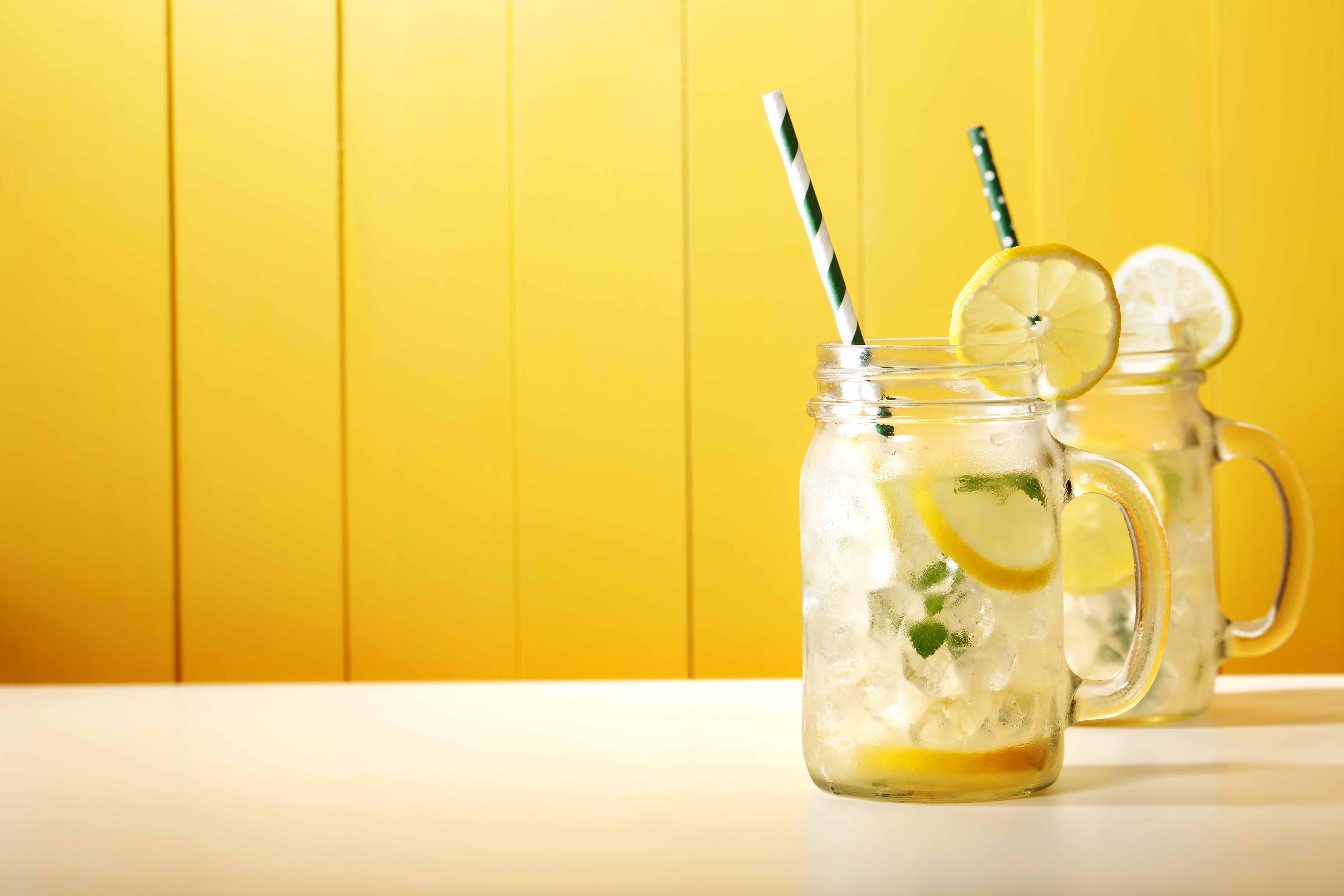 Limonade maison: 3 recettes fraîches et pétillantes - Gael.be