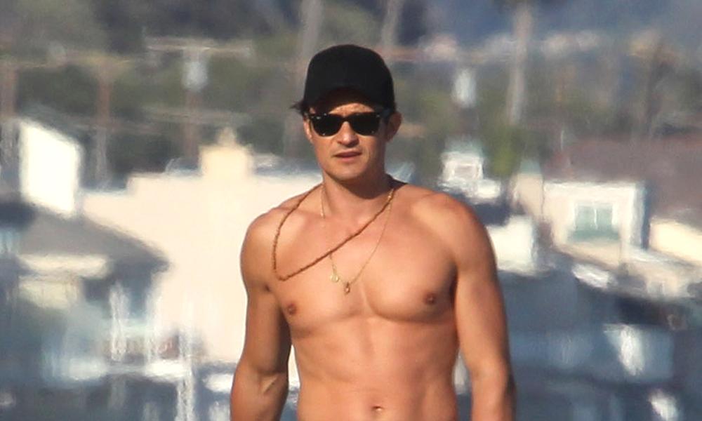 Unpixelated Orlando Bloom Paddle Boarding