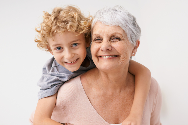 Oma's en opa's die op hun kleinkinderen passen leven gemiddeld 5 jaar