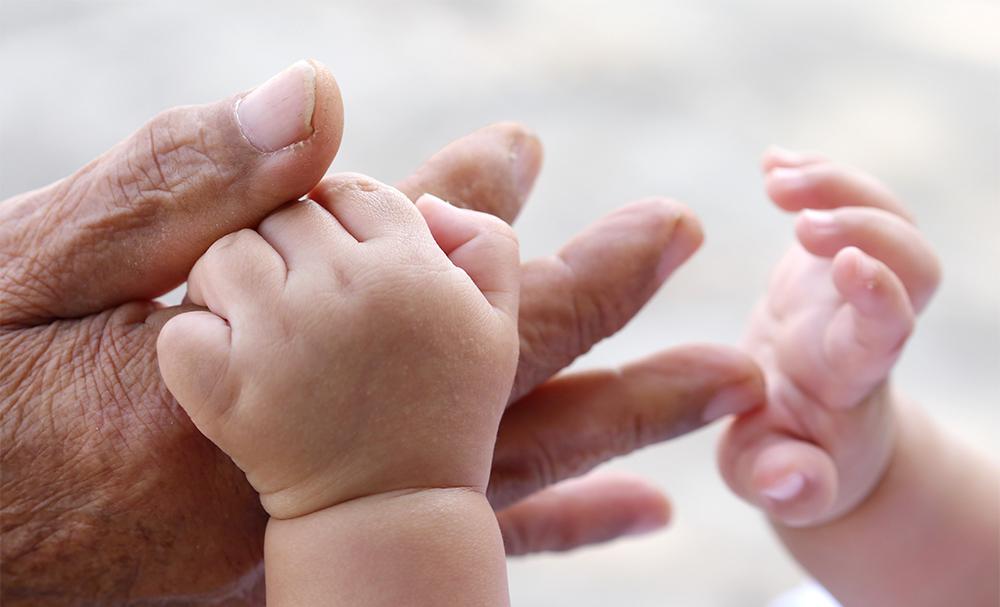 La Plus Jeune Grand Mere Du Monde A 23 Ans Femmes D Aujourd Hui Mamans