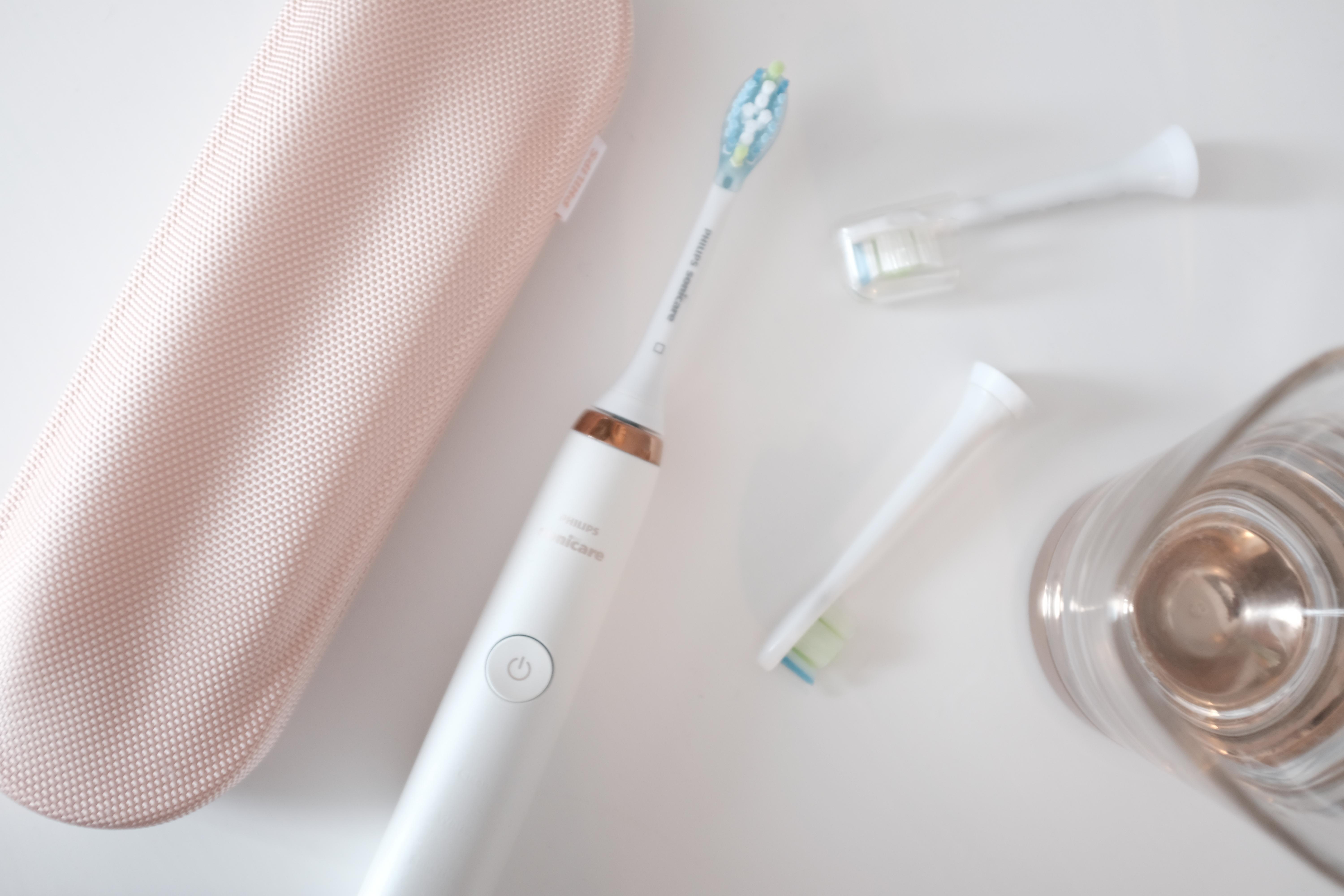 Testé: une brosse à dents électrique peut-elle vraiment changer ma routine?