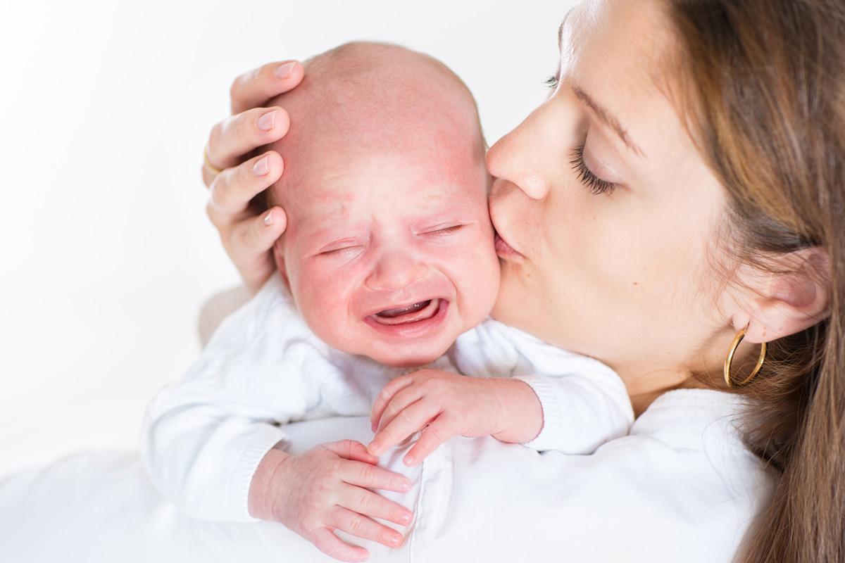 Zo Radeloos Kun Je Zijn Als Mama Van Een Huilbaby Libelle