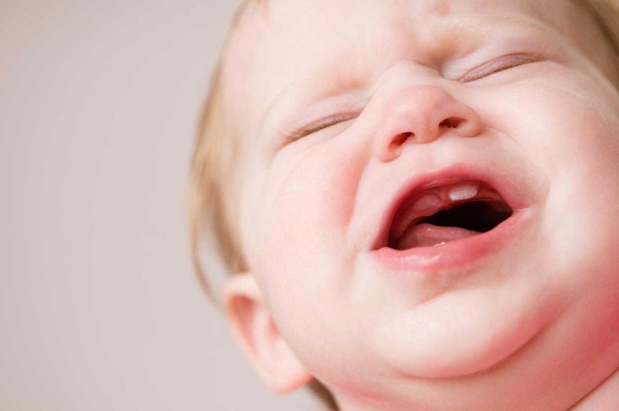 5 Astuces Naturelles Pour Soigner Les Poussees Dentaires De Bebe Femmes D Aujourd Hui Mamans