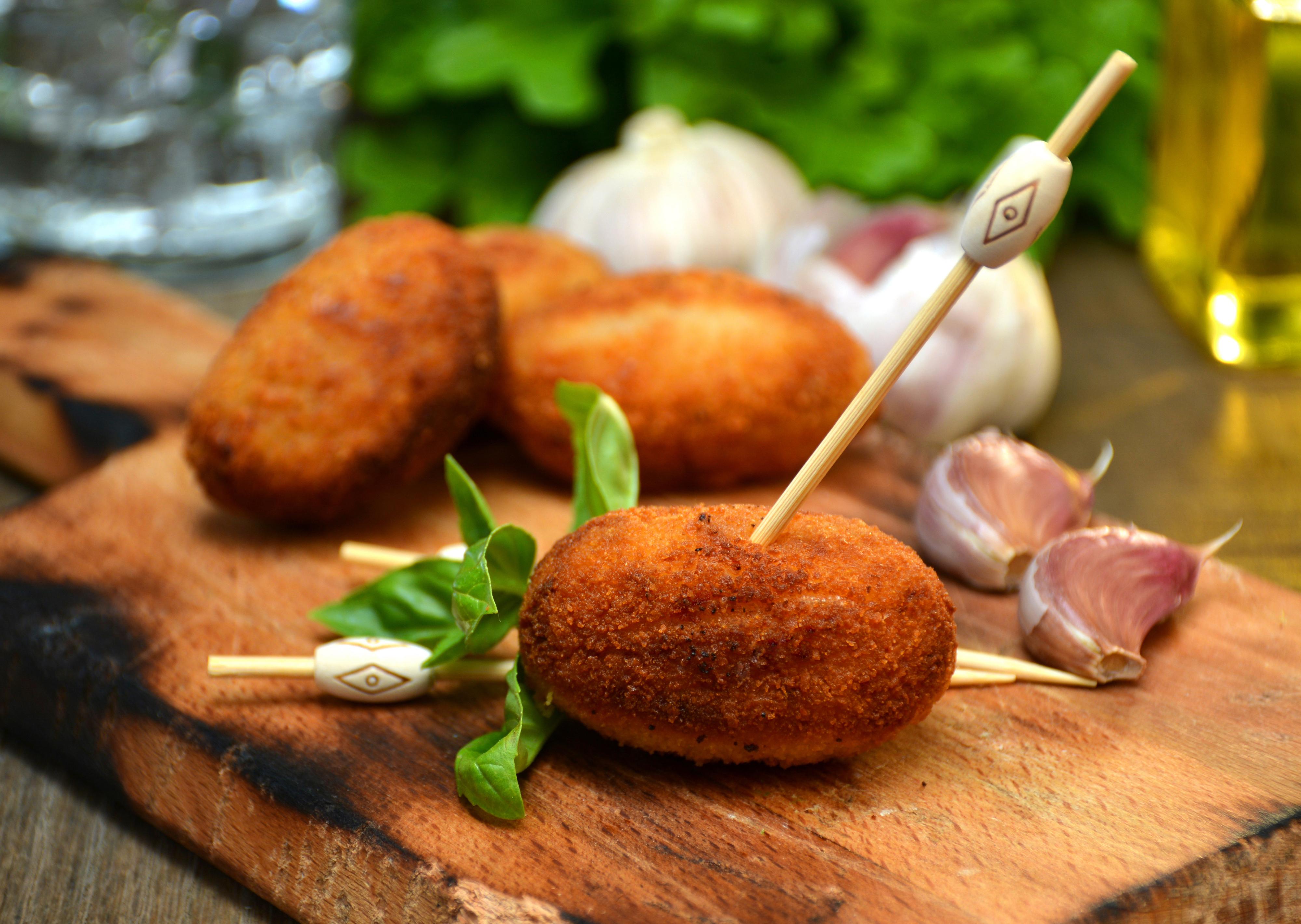 Bruxelles accueille... le premier concours de croquettes aux crevettes!