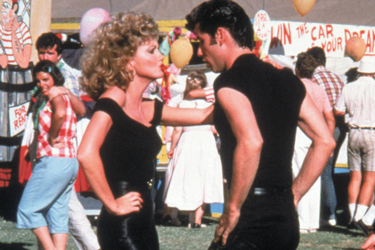 GREASE un film sur la rencontre entre Danny et Sandy est en préparation