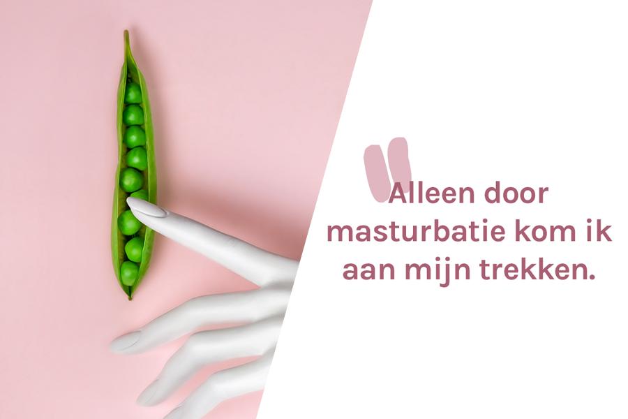 Ik masturbeer me in mijn kamer