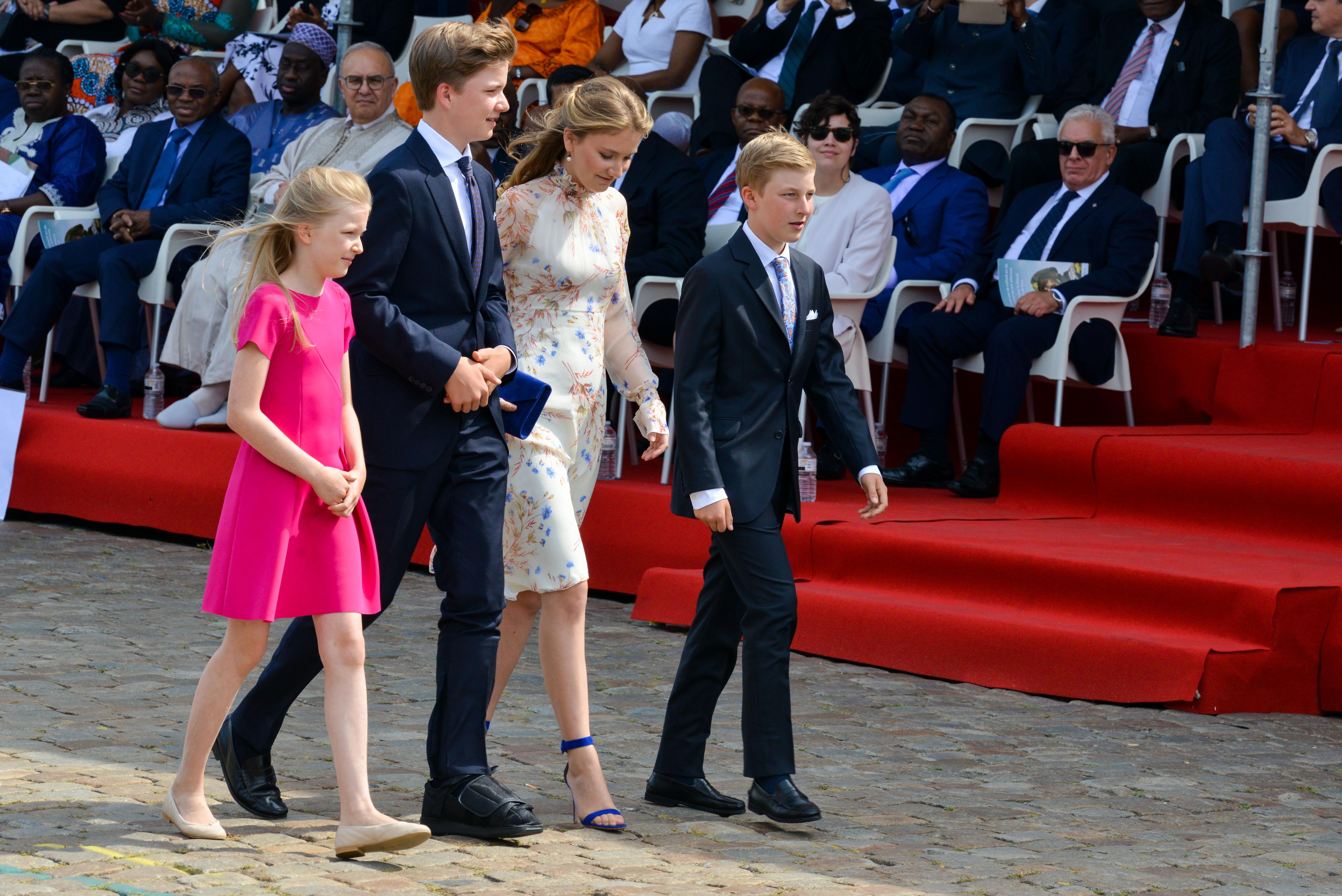 Photos: la rentrée des enfants de Philippe et Mathilde en images ...