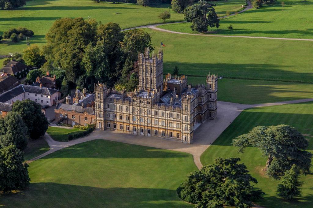 Omg On Peut Maintenant Sejourner Dans Le Chateau De Downton Abbey Omg On Peut Maintenant Sejourner Dans Le Chateau De Downton Abbey