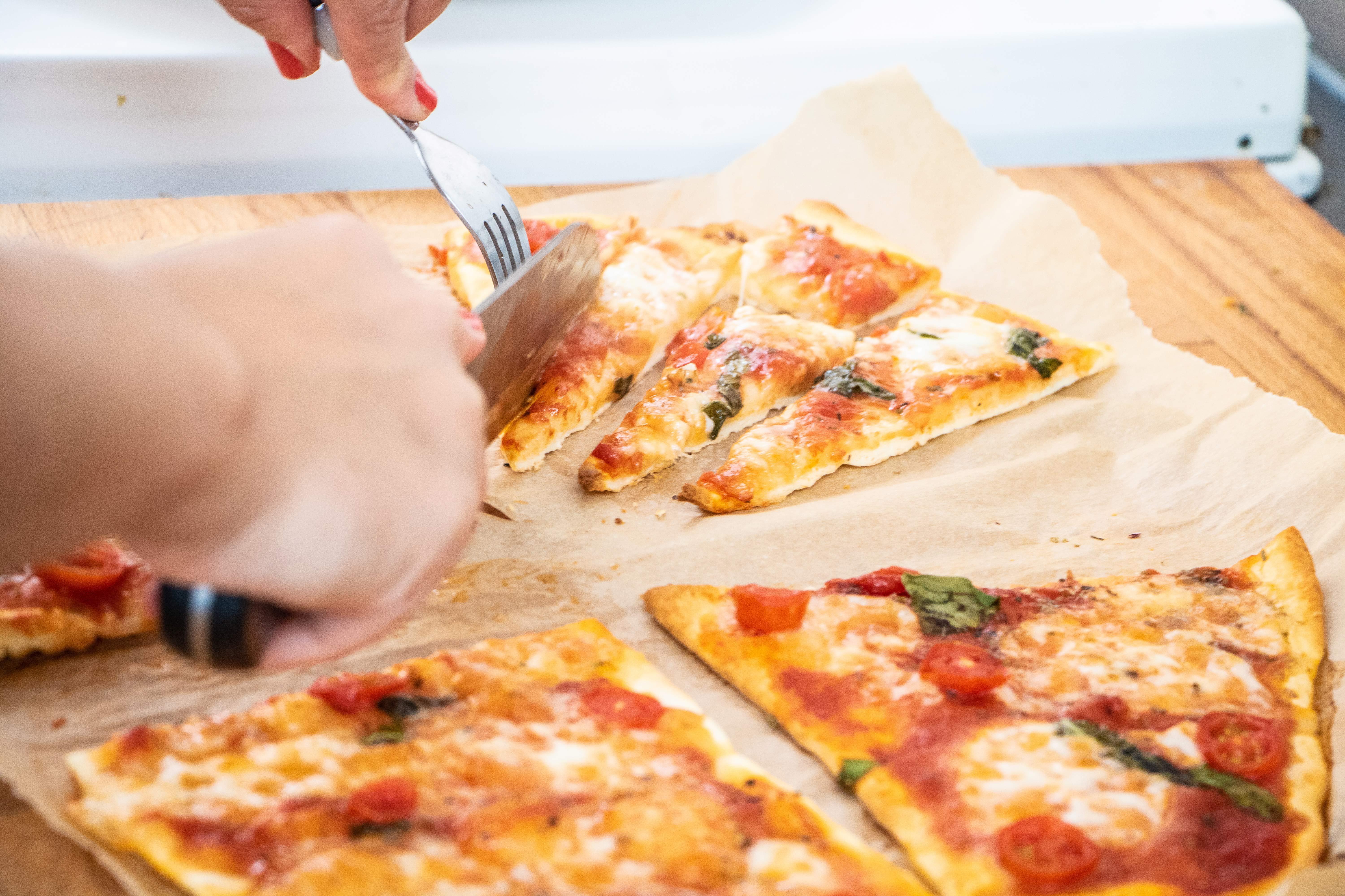 Pâte à pizza rapide : Recette Pâte à pizza rapide - Pâte à Pizza