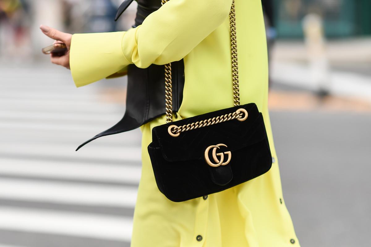 Fashionista's, opgelet: je kan binnenkort designertassen shoppen aan kortingen tot -80%