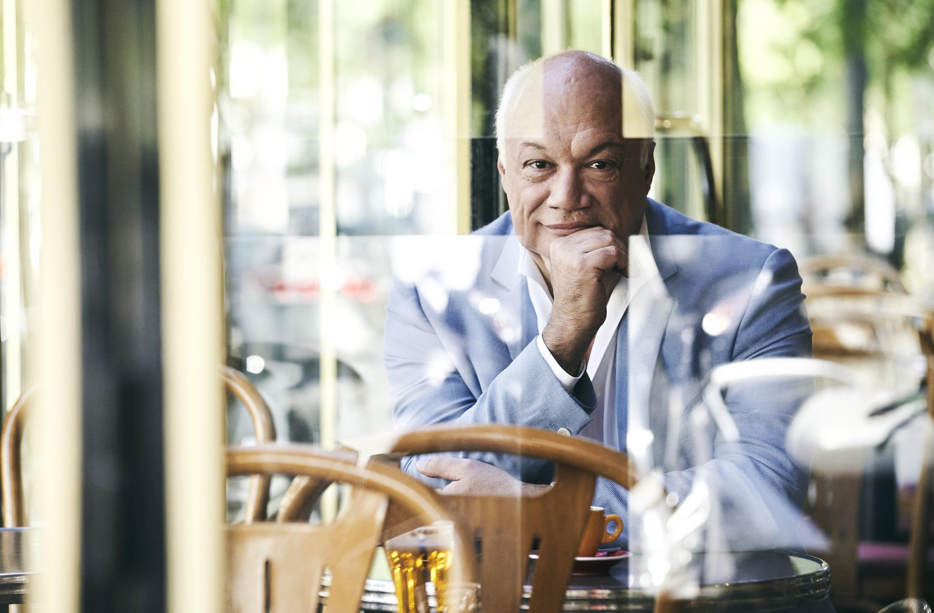 Meet our Guest: Eric-Emmanuel Schmitt, insatiable - Gael.be