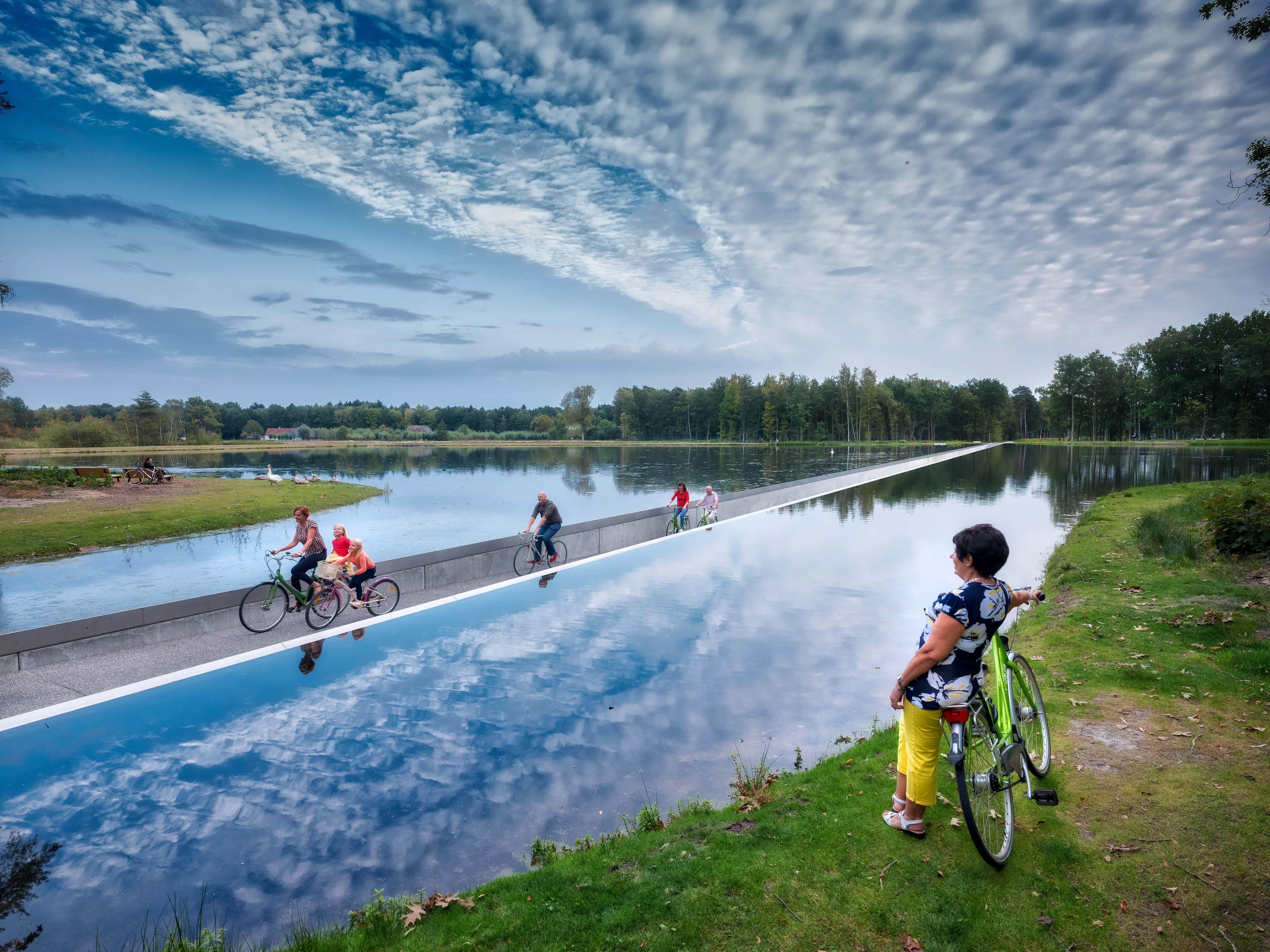 Uitstap van de week: fietsen onder water en over bos - Libelle