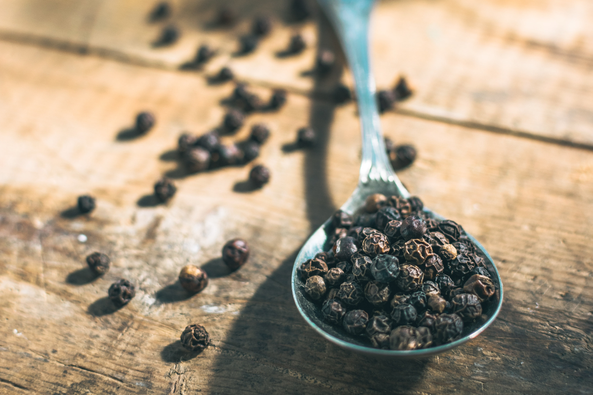 Poivre Les Secrets De La Perle Noire Voici pourquoi il faut opter pour du poivre en grains et non moulu