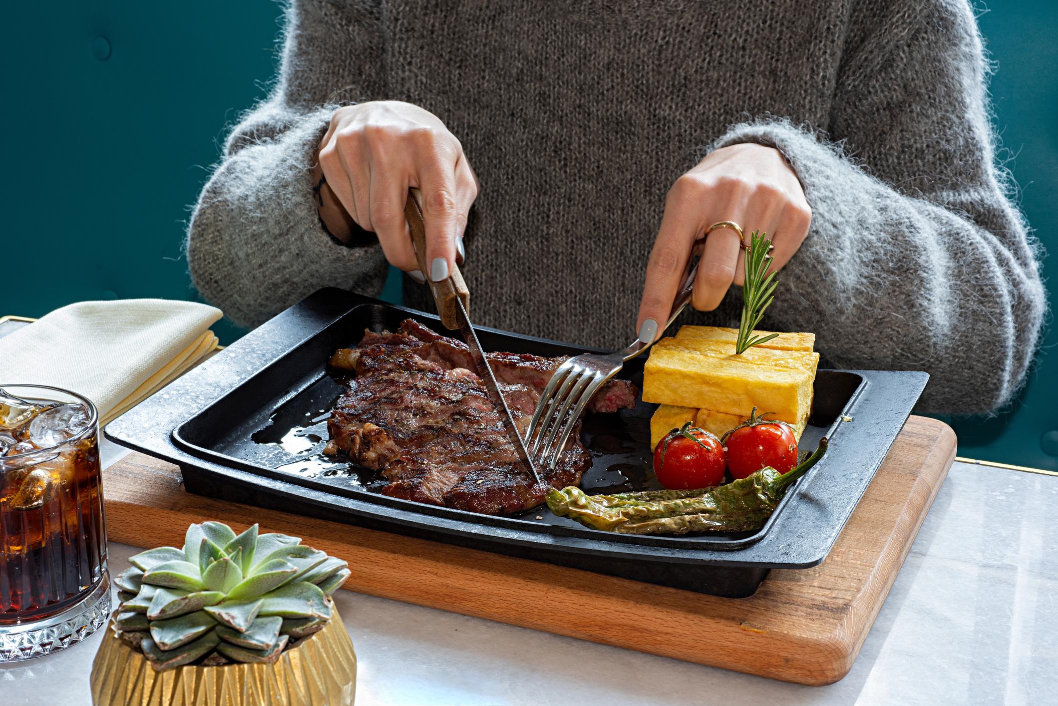 Peut On Manger Un Steak Quand On Est Enceinte Femmes D Aujourd Hui Mamans