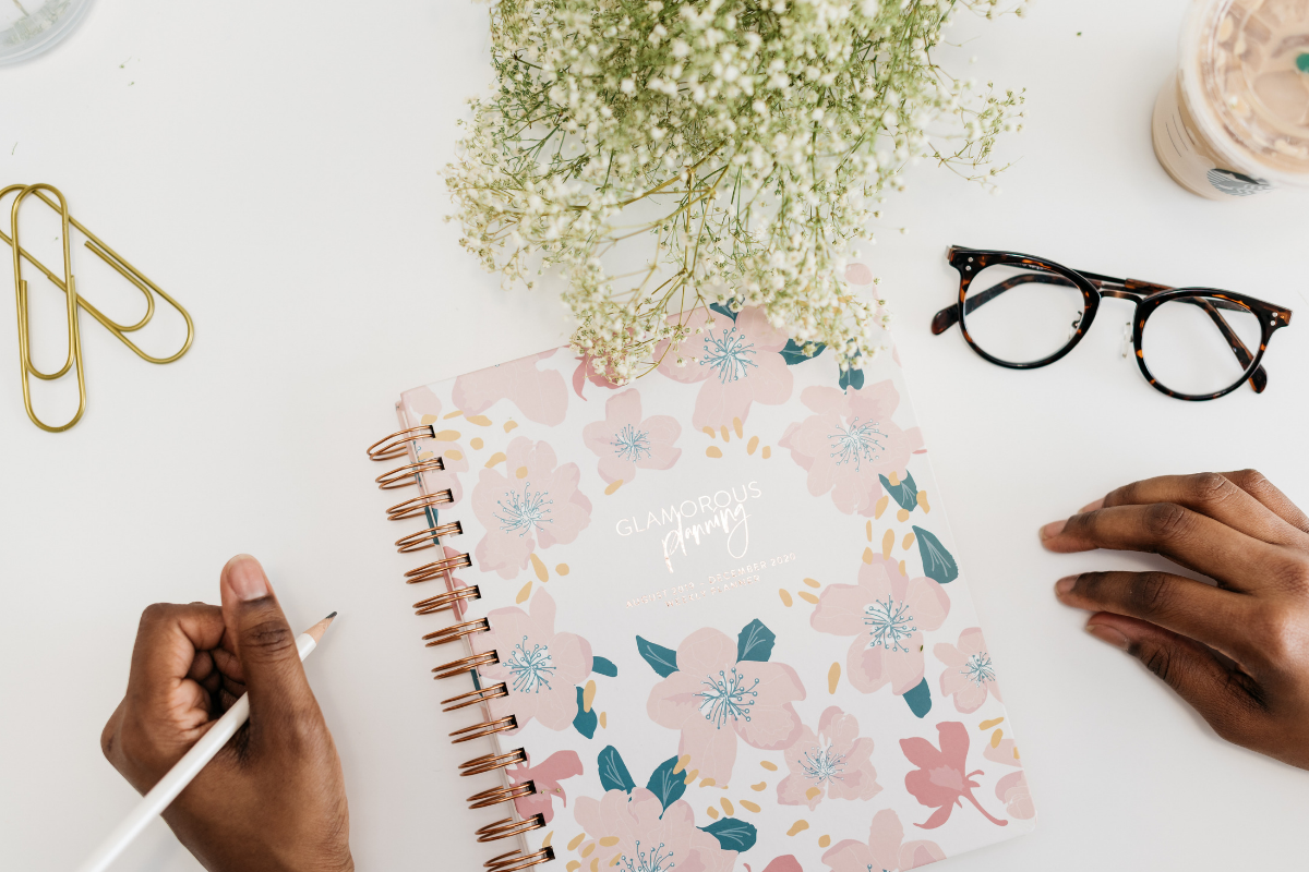 Idée Page De Garde Agenda Scolaire Customisée Ado Fille Les 10 plus beaux agendas scolaires pour la rentrée