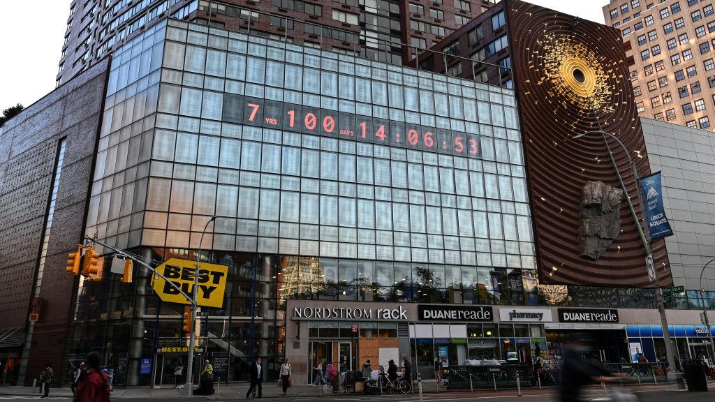 Quelle Heure Fait Il A New York Cette horloge climatique à New York décompte les secondes avant le