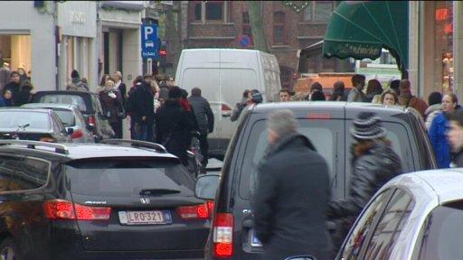 Kerstdrukte zorgt in Brugge voor grote mobiliteitsproblemen