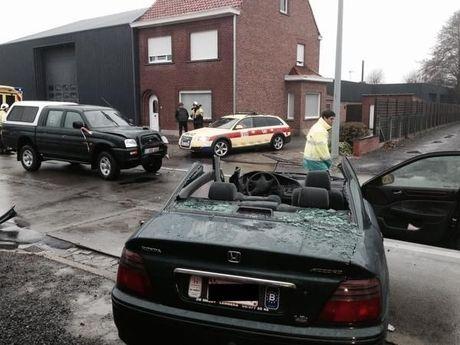 Een dode en twee gewonden na zwaar verkeersongeval in Waregem