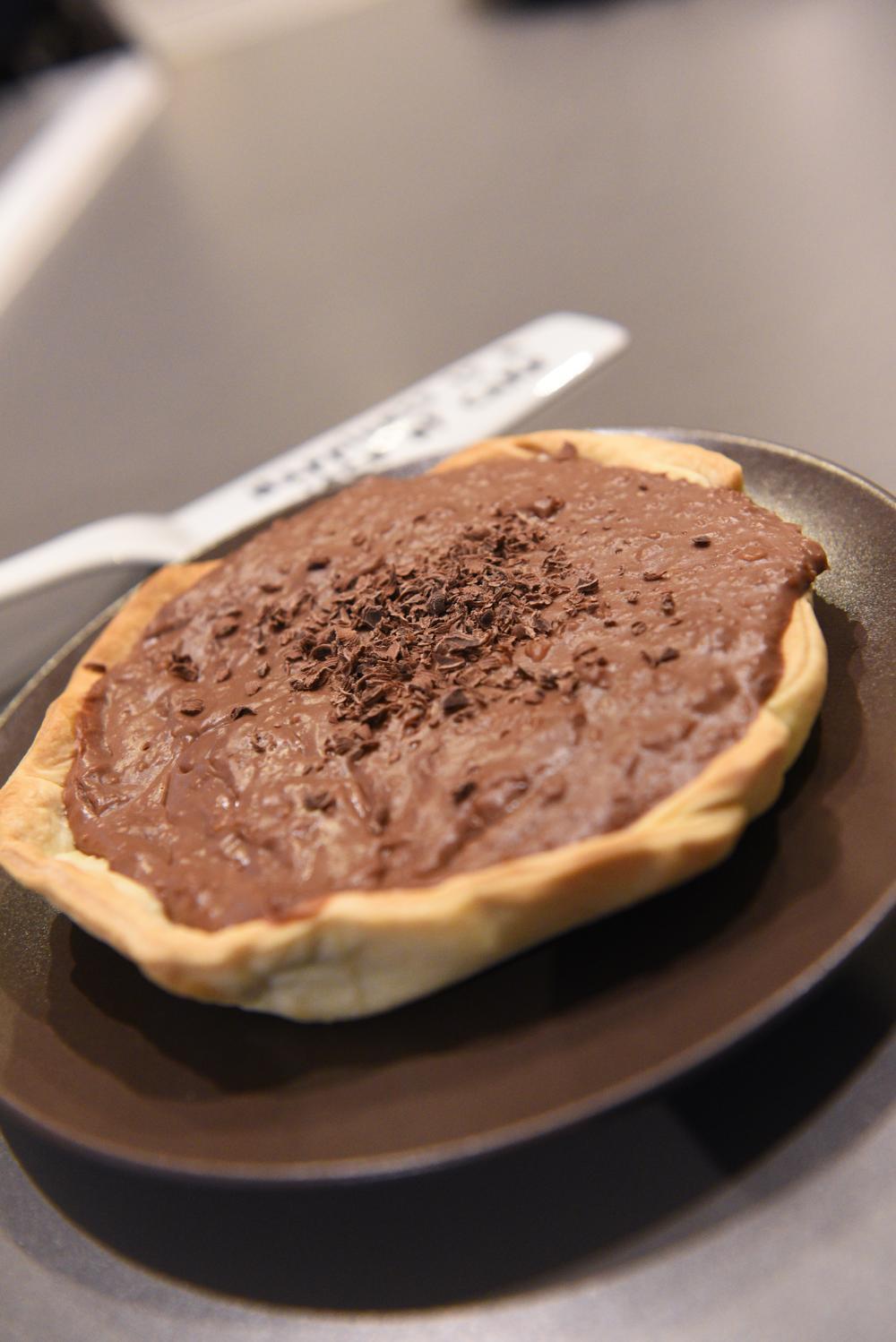 Dany Coussement maakt taartjes met chocolade en havermout