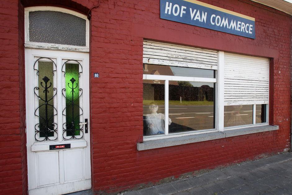 Café Hof van Commerce in Meulebeke:waar de tijd bleef stilstaan.