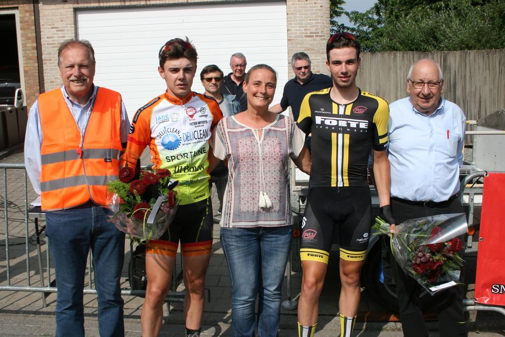 Vito Braet (rechts, Forte) won zaterdag in Otegem. (Foto WO)