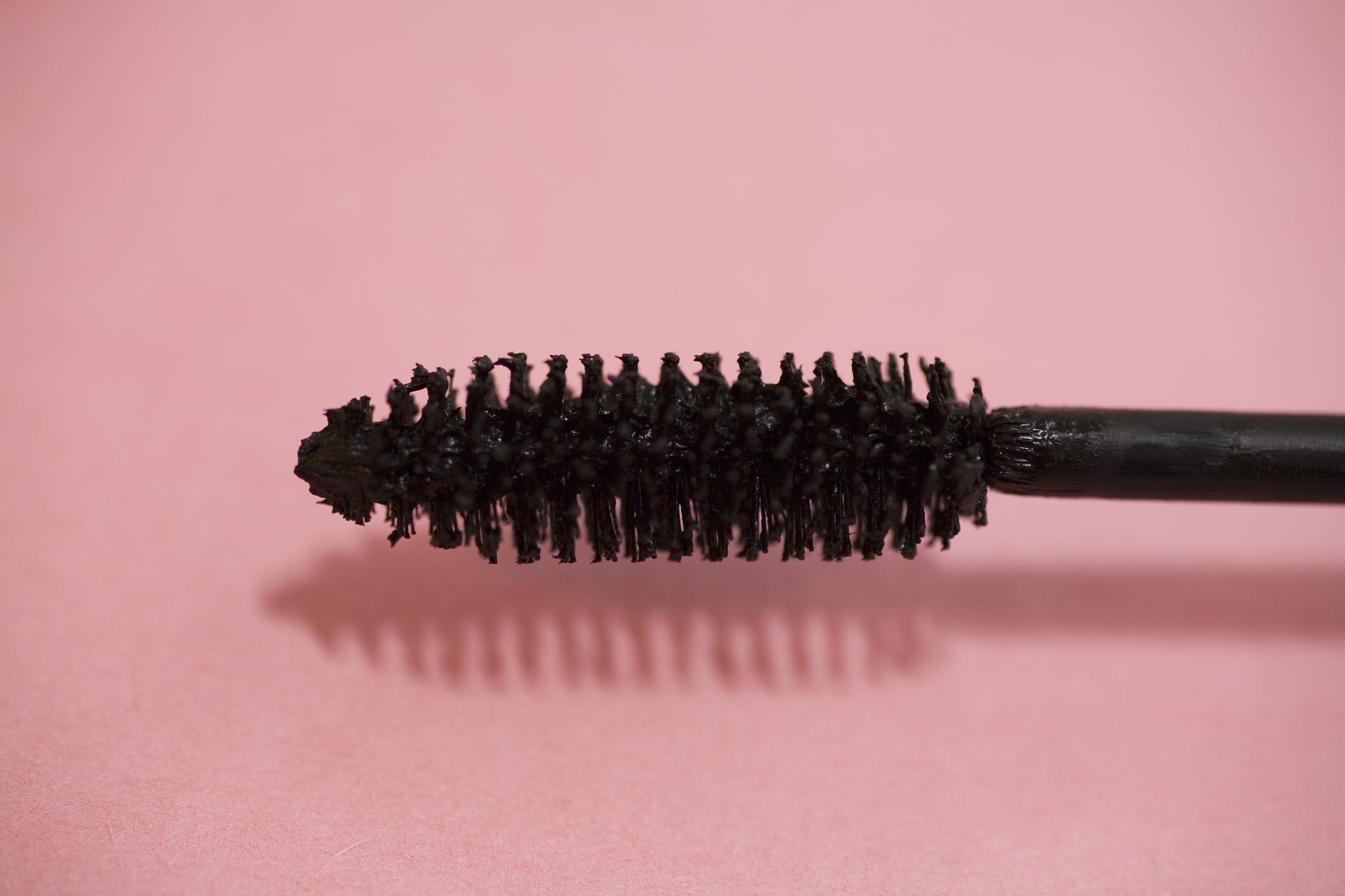 Ce gadget permet de mettre du mascara sans tacher sa paupière