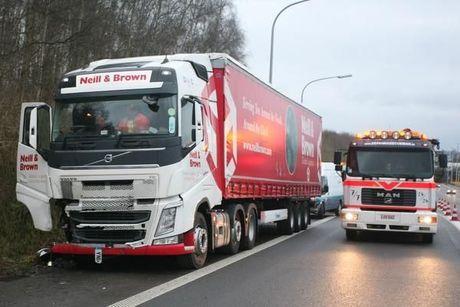 Verkeer even in de knoop door ongeval op E403 in Wevelgem