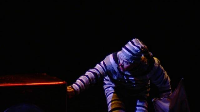 Kooza van Cirque du Soleil keert terug naar basiswaarden van het circus