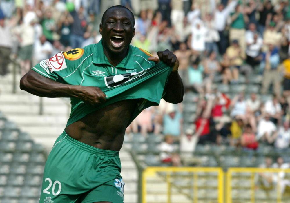 Manasseh Ishiaku had met twee goals een groot aandeel in de bekerwinst van La Louvière. Vier jaar later, in 2007, zou hij ook Club Brugge naar bekerwinst trappen door de enige goal te scoren tegen Standard.