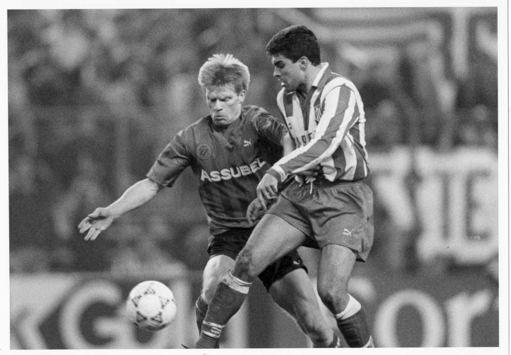 In 1992 bereikte Foeke Booy met Club in Europa de halve finale voor bekerwinnaars. In de kwartfinale scoorde Booy tijdens de 2-1 zege tegen Atlético Madrid.