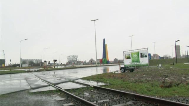Verwaarloosde stortplaats centrum Zeebrugge doorn in het oog van stadbestuur